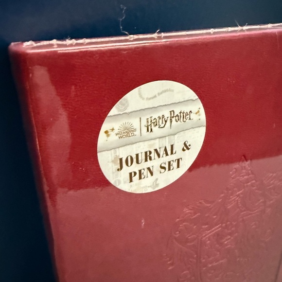 Harry Potter:Gryffindor Classic Softcover Journal with Pen NWT2Pieces Set Sealed - Picture 6 of 11